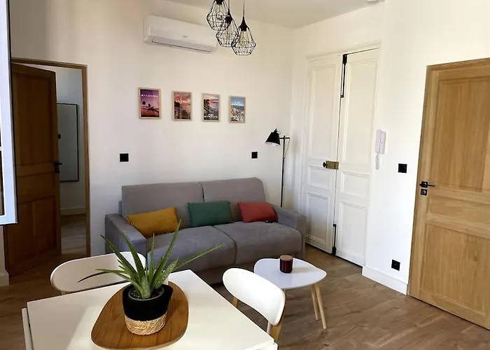 Appartement Marlene Vieil Antibes, Quartier Renove Et Dynamique, Clim, Balcon